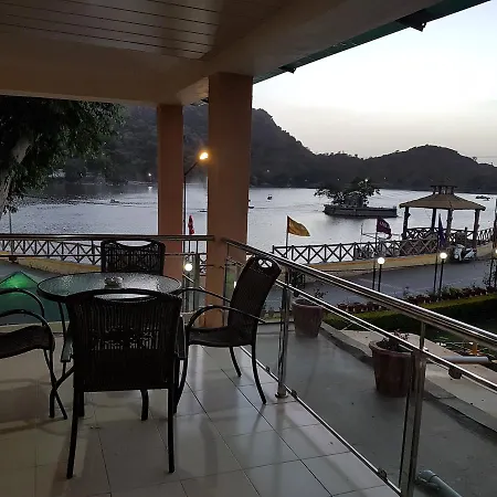 Hotel Lake Palace-2